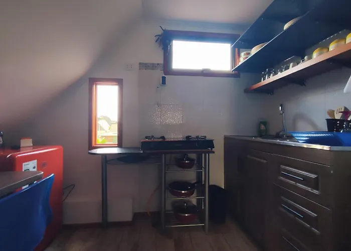 Acogedor Departamento Interior Con Acceso Independiente Y Estacionamiento